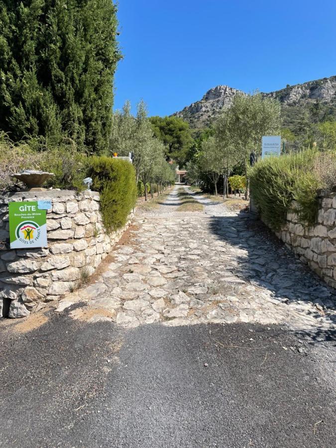 Готель Au Havre De Paix Sainte Victoire Vauvenargues Екстер'єр фото